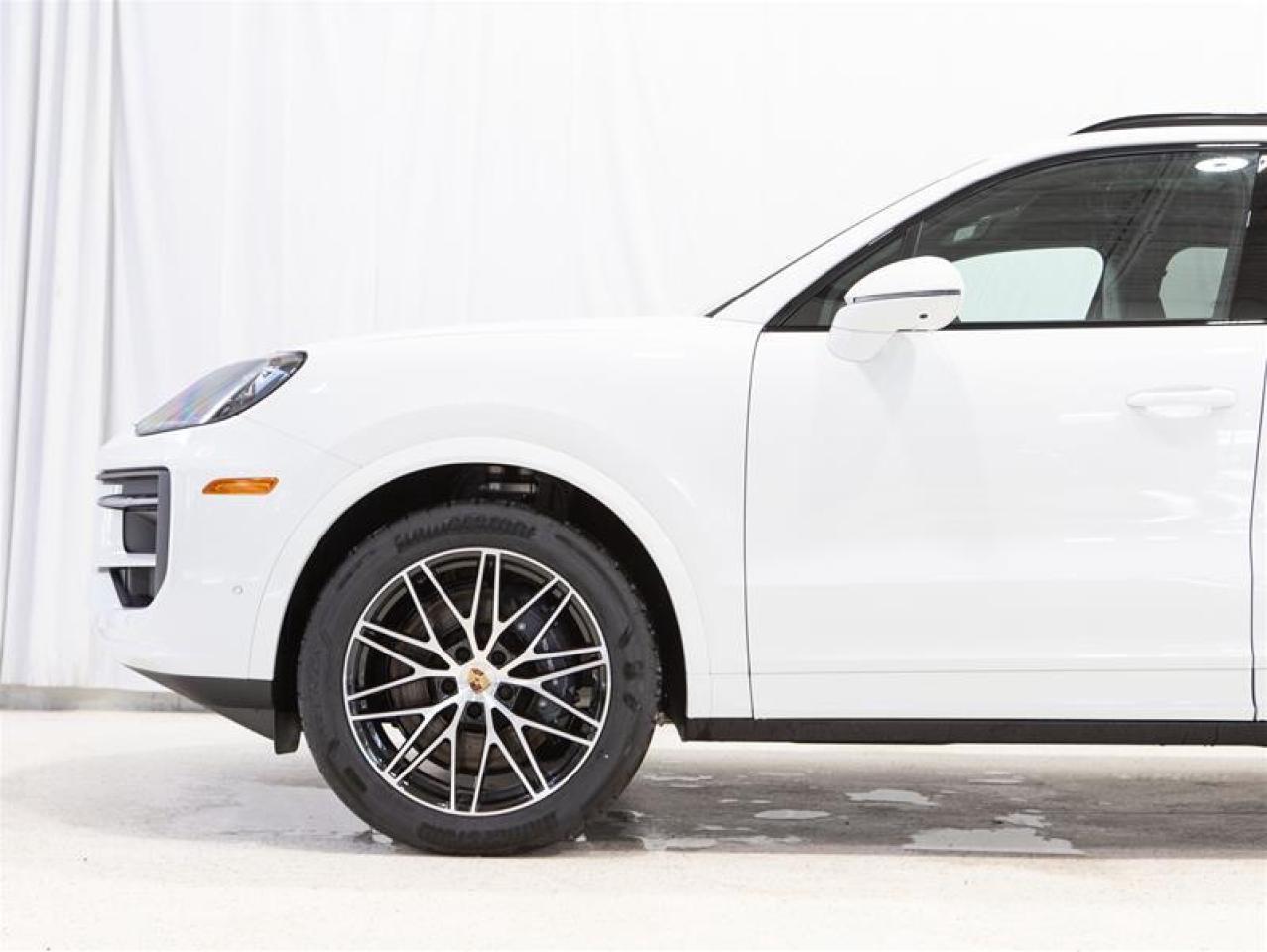 2025 Porsche Cayenne AWD Photo