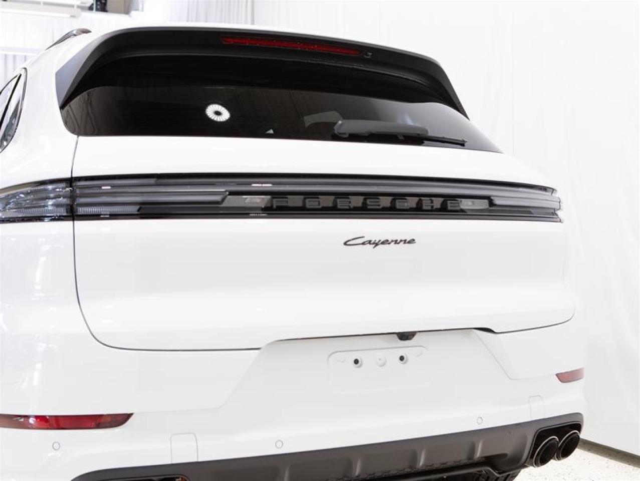 2025 Porsche Cayenne AWD Photo