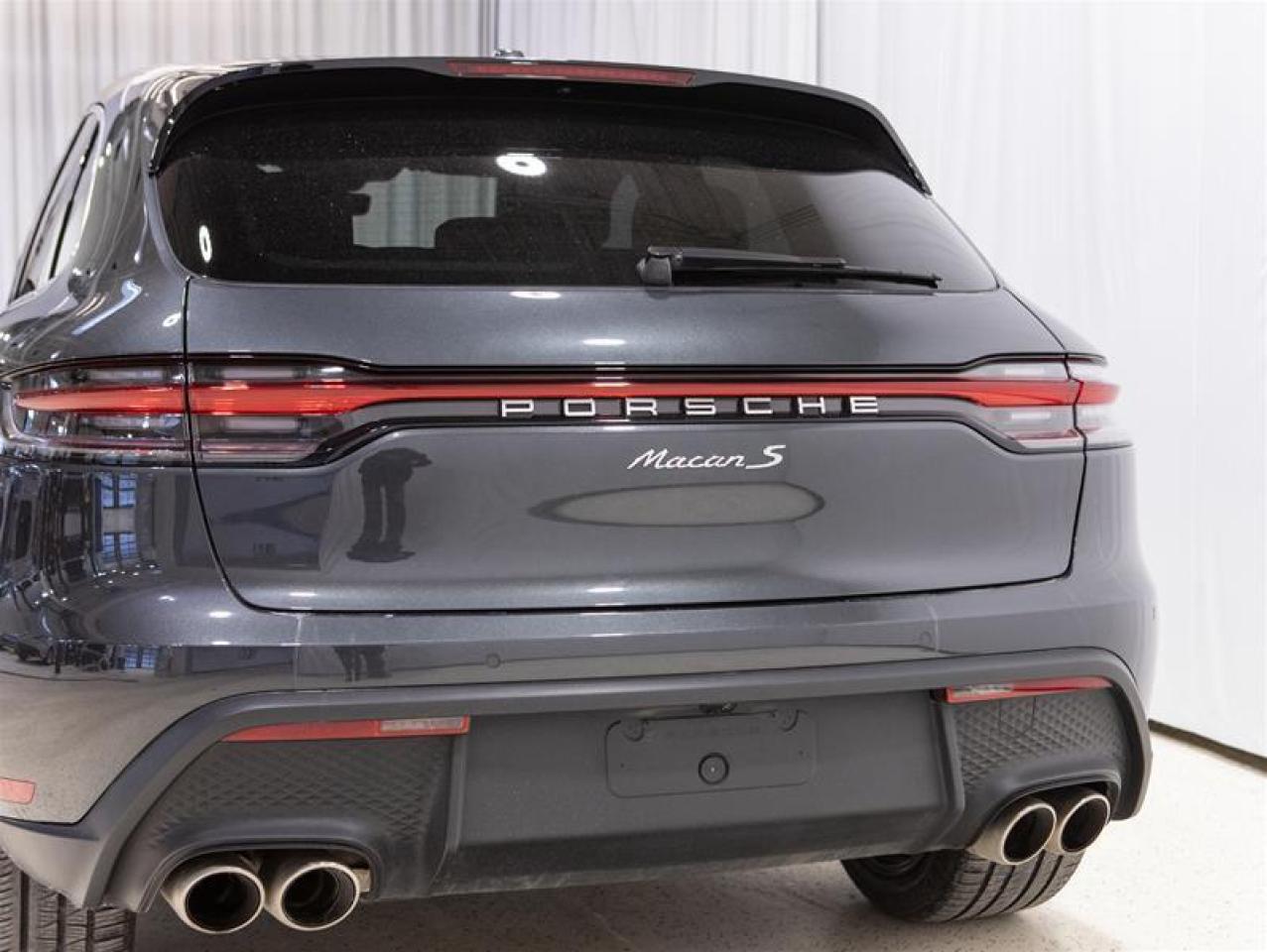 2024 Porsche Macan S AWD Photo