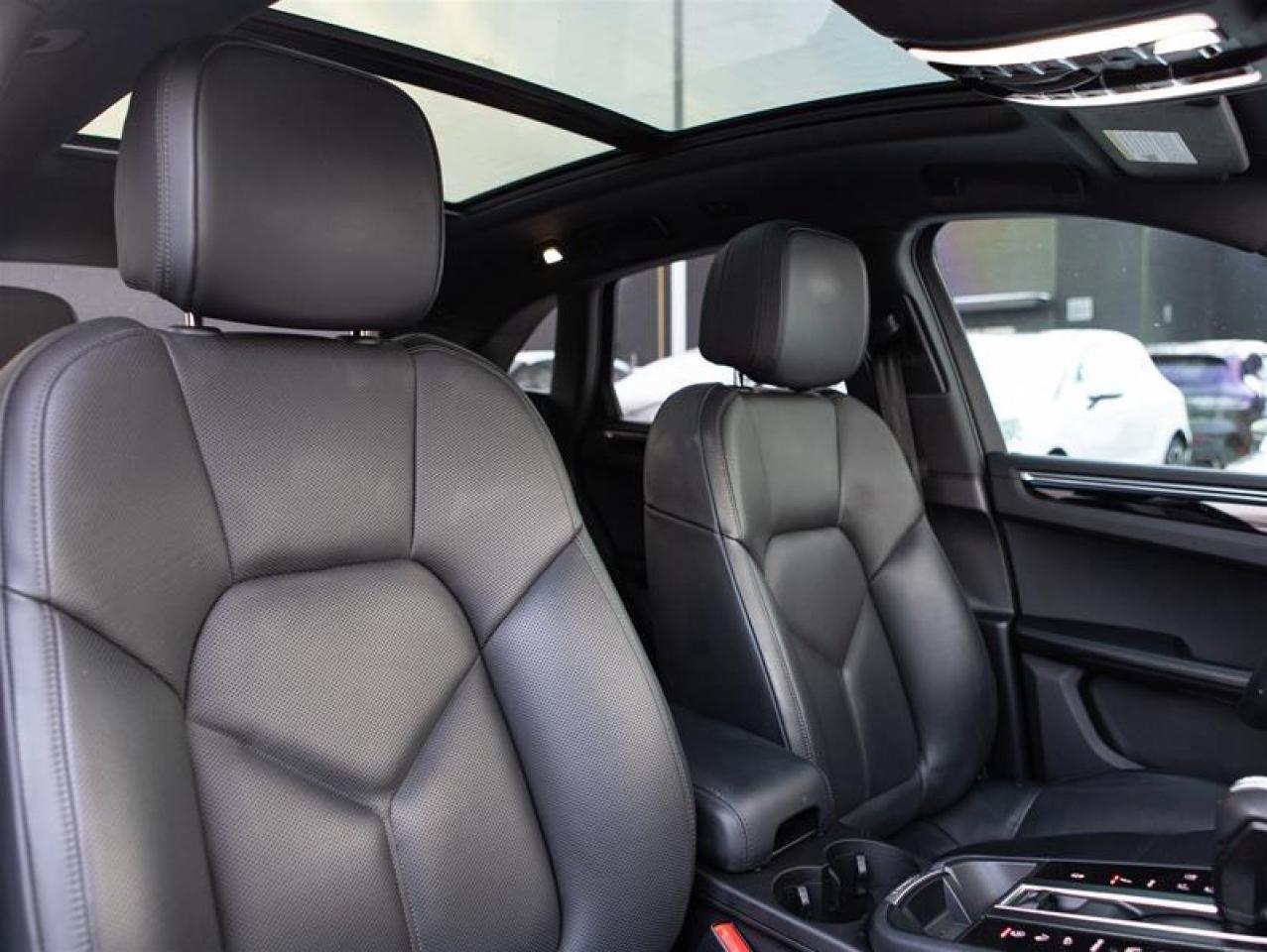 2024 Porsche Macan S AWD Photo