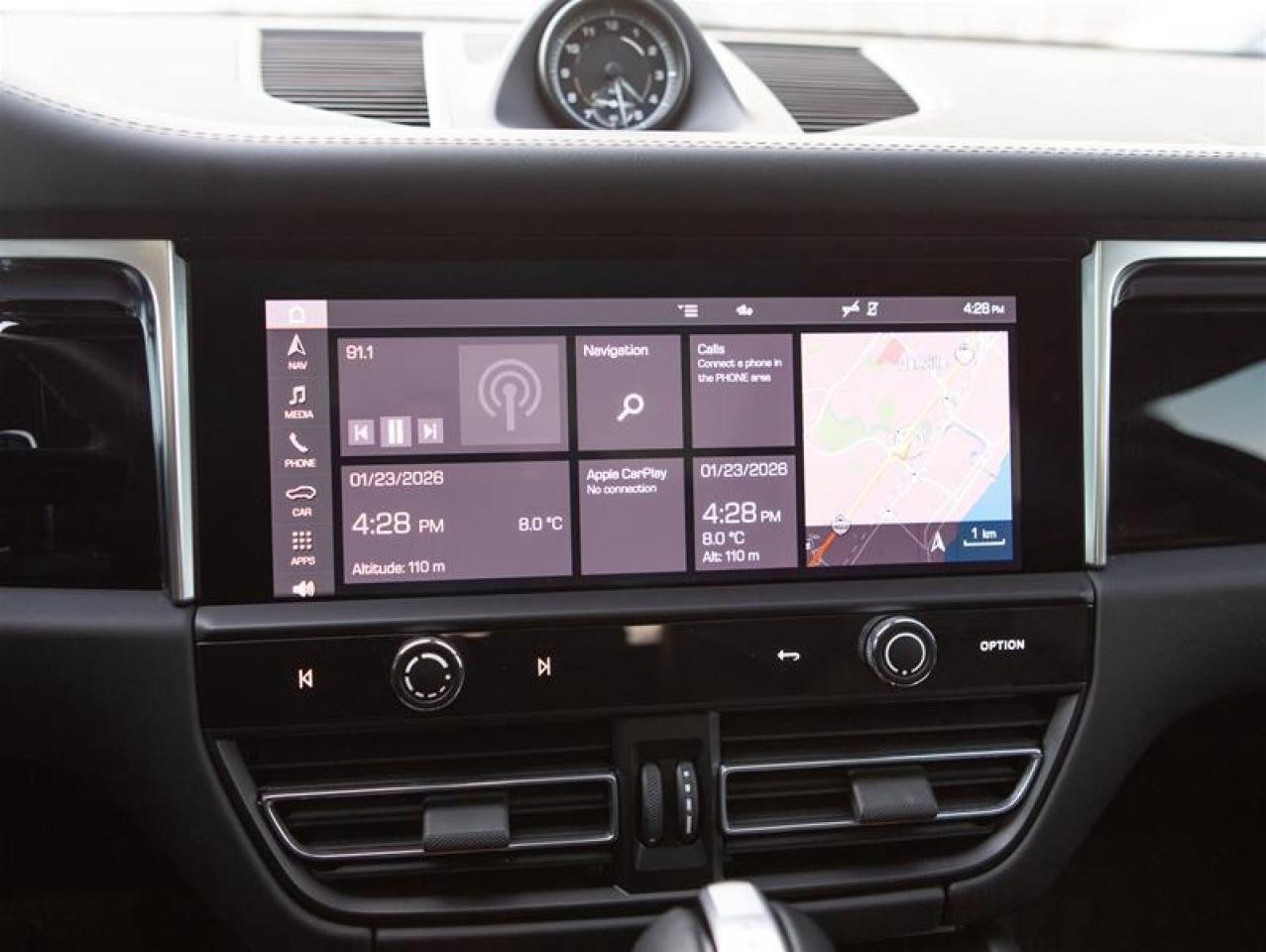 2024 Porsche Macan S AWD Photo