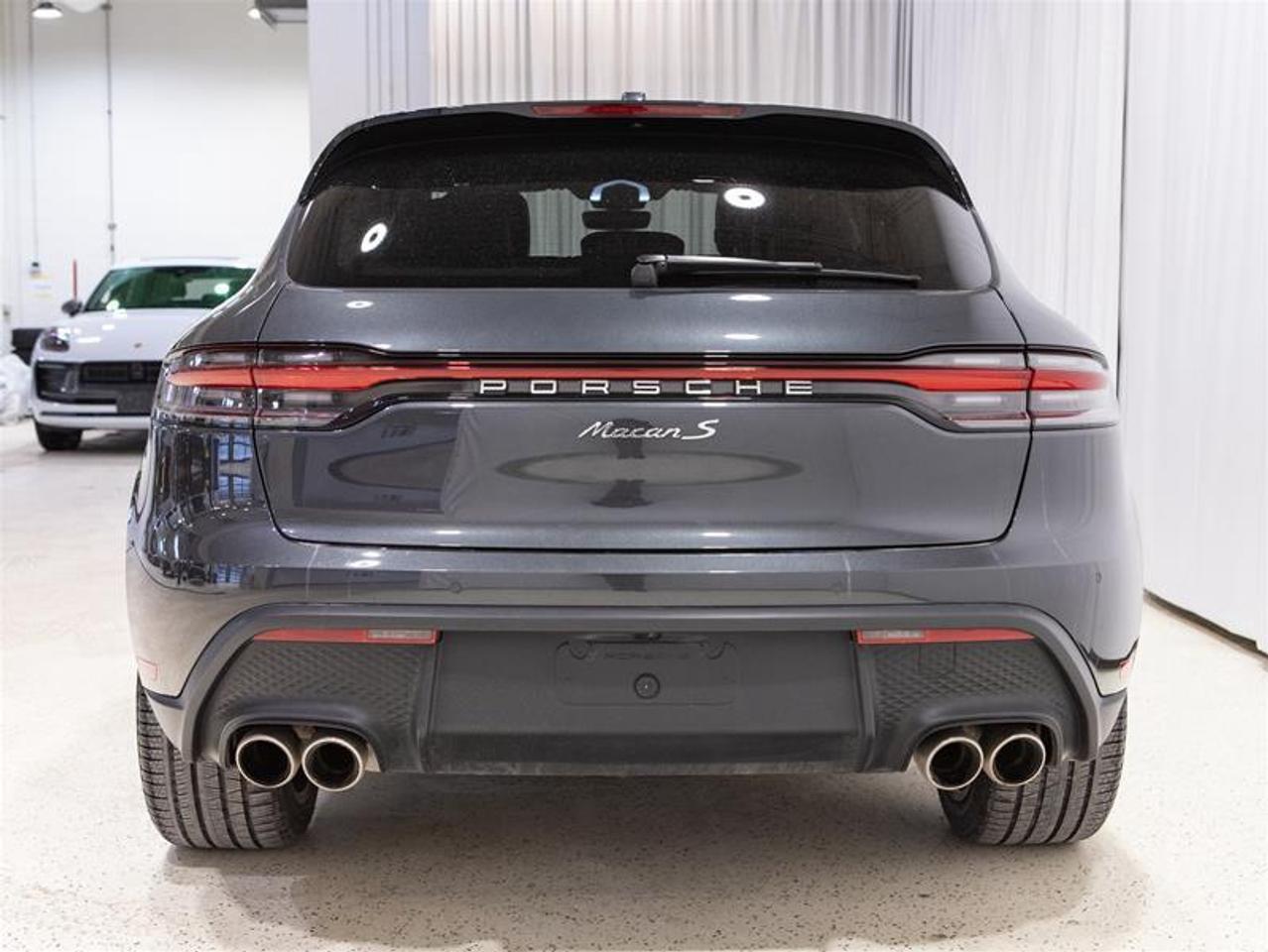 2024 Porsche Macan S AWD Photo