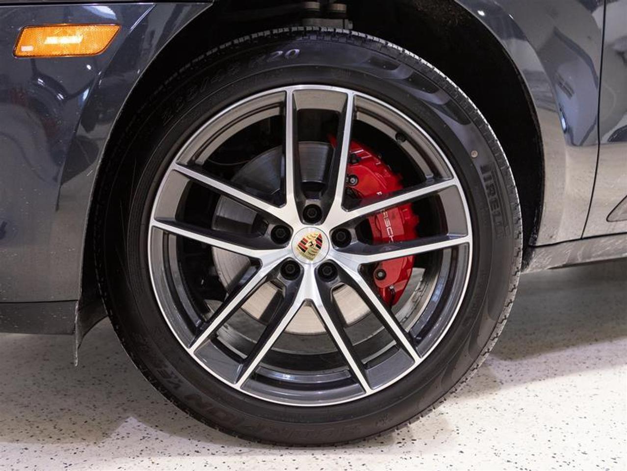 2024 Porsche Macan S AWD Photo