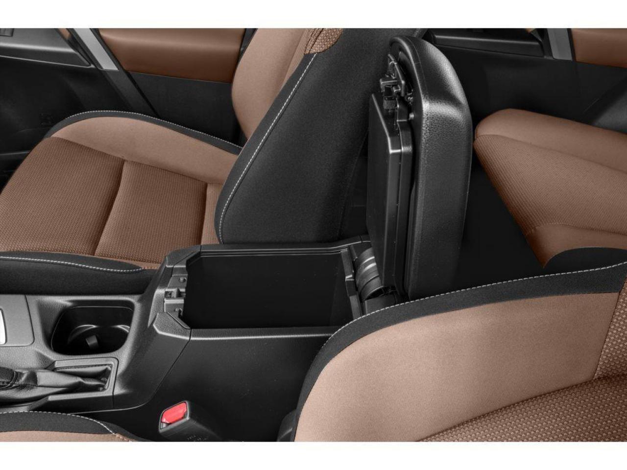 2018 Toyota RAV4 Hybrid LE+ Photo