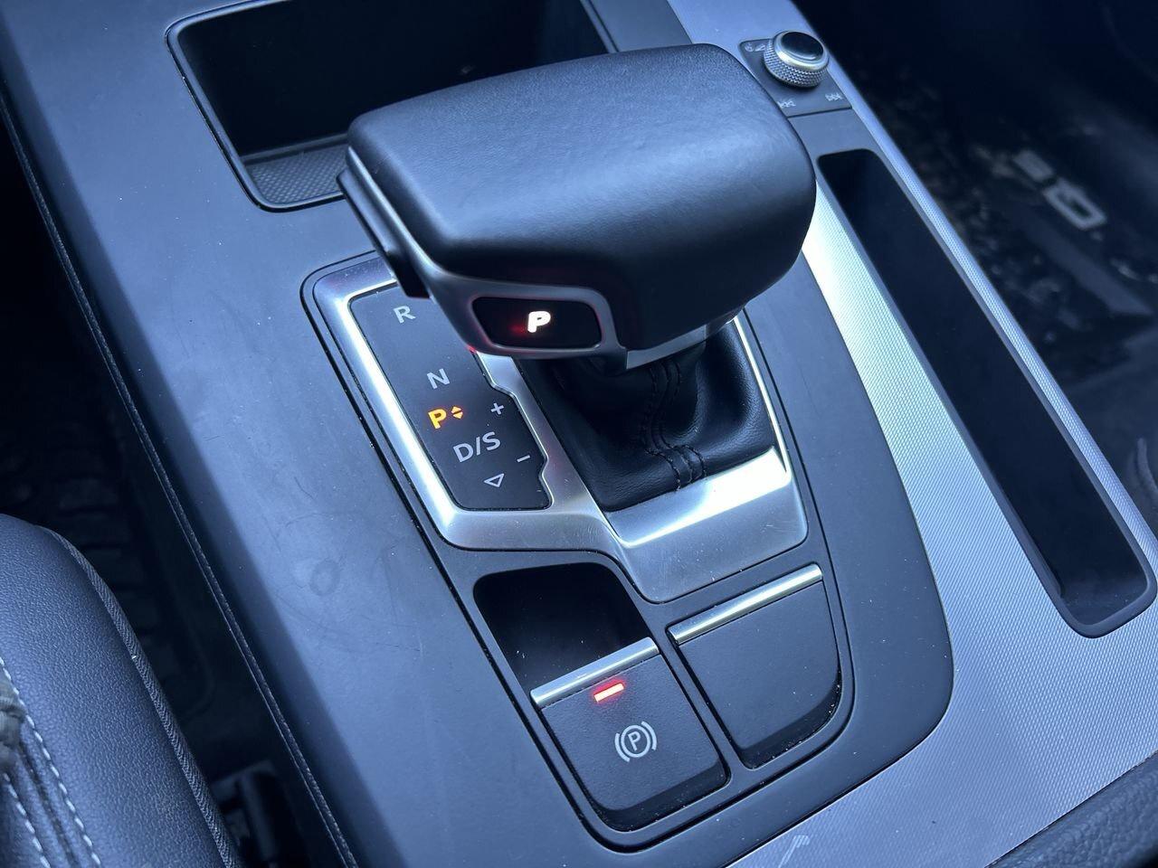 2022 Audi Q5 45 2.0T Progressiv   Advanced Driver Assistance Photo