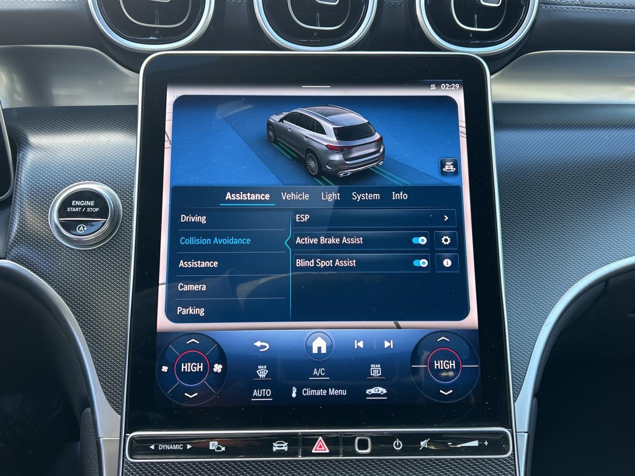 2024 Mercedes-Benz GLC 4MATIC SUV, EXCLUSIVE PKG, PANO, CARPLAY, Photo