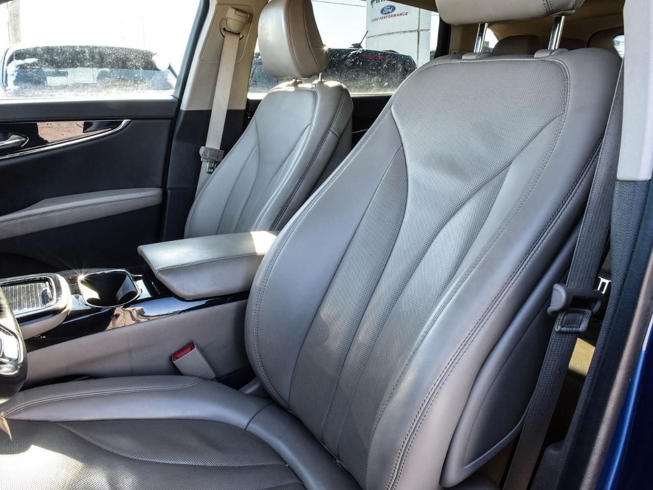 2021 Lincoln Nautilus Reserve ACC + Lane Keeping   Panoroof Photo