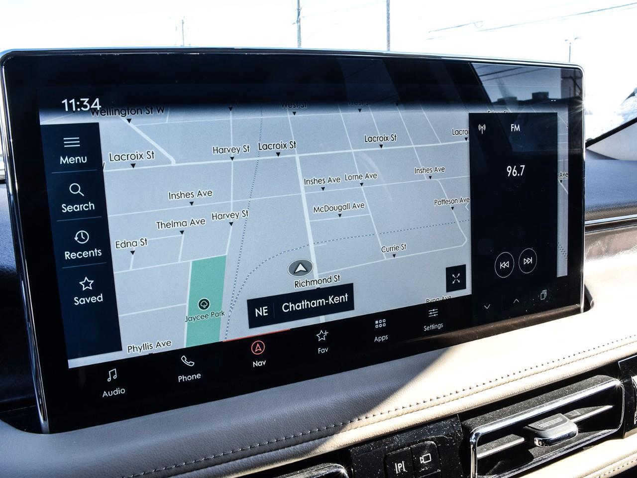 2021 Lincoln Nautilus Reserve ACC + Lane Keeping   Panoroof Photo