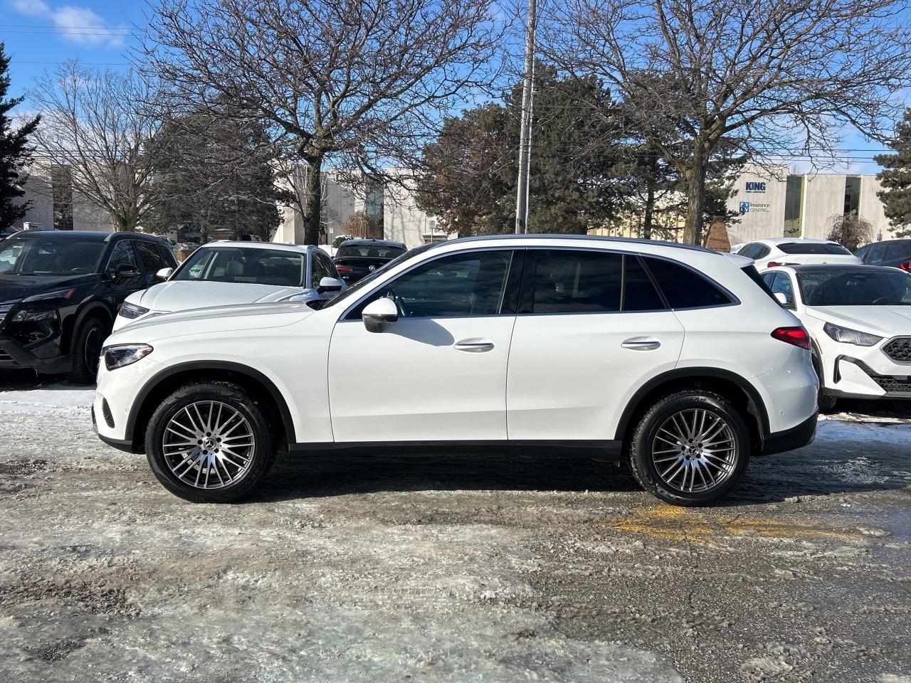 2024 Mercedes-Benz GLC 4MATIC SUV, EXCLUSIVE PKG, PANO, CARPLAY, Photo