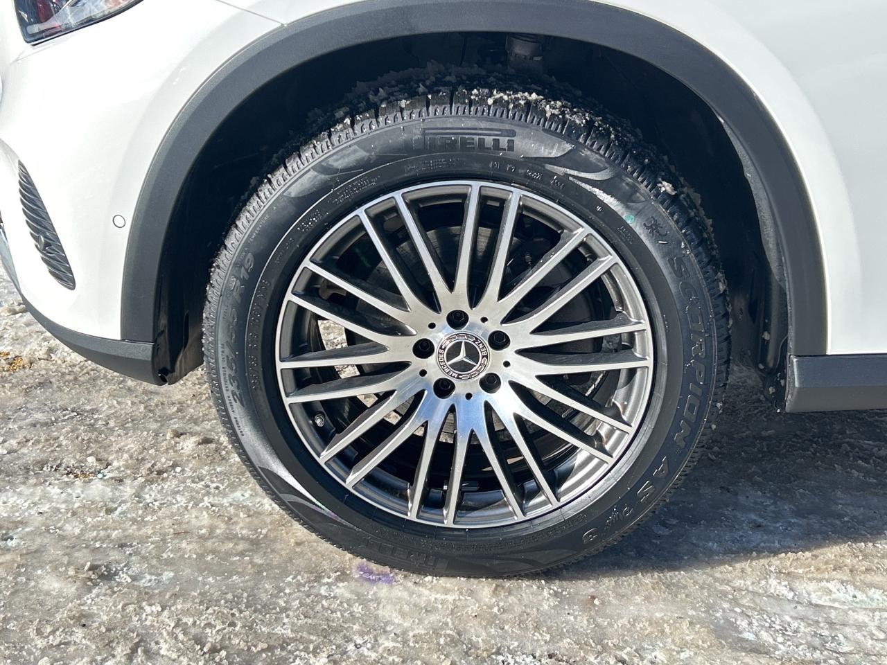 2024 Mercedes-Benz GLC 4MATIC SUV, EXCLUSIVE PKG, PANO, CARPLAY, Photo