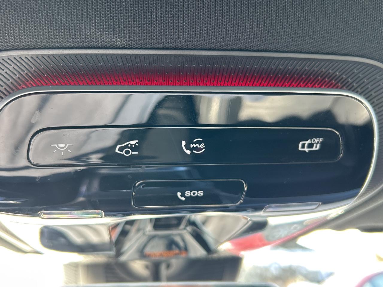 2024 Mercedes-Benz GLC 4MATIC SUV, EXCLUSIVE PKG, PANO, CARPLAY, Photo