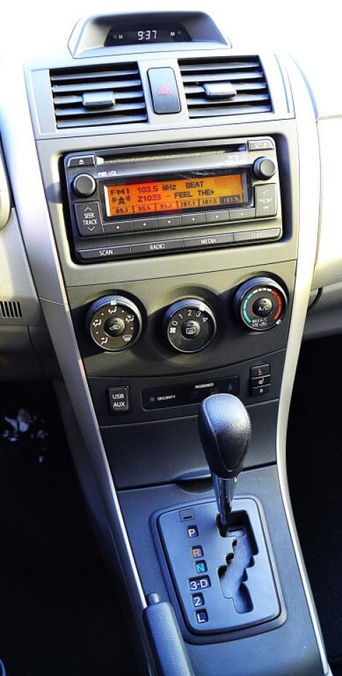 2013 Toyota Corolla S 4dr Sedan Automatic Photo