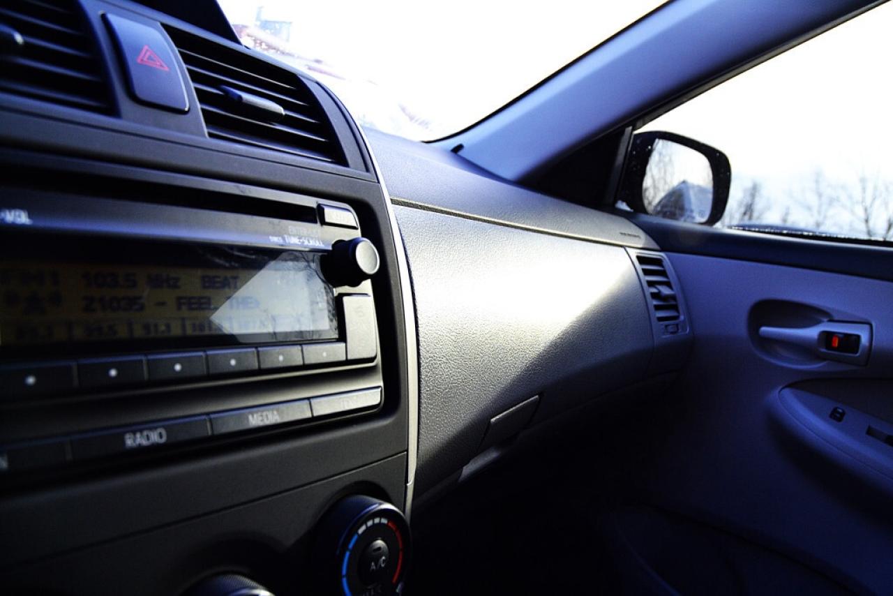 2013 Toyota Corolla S 4dr Sedan Automatic Photo