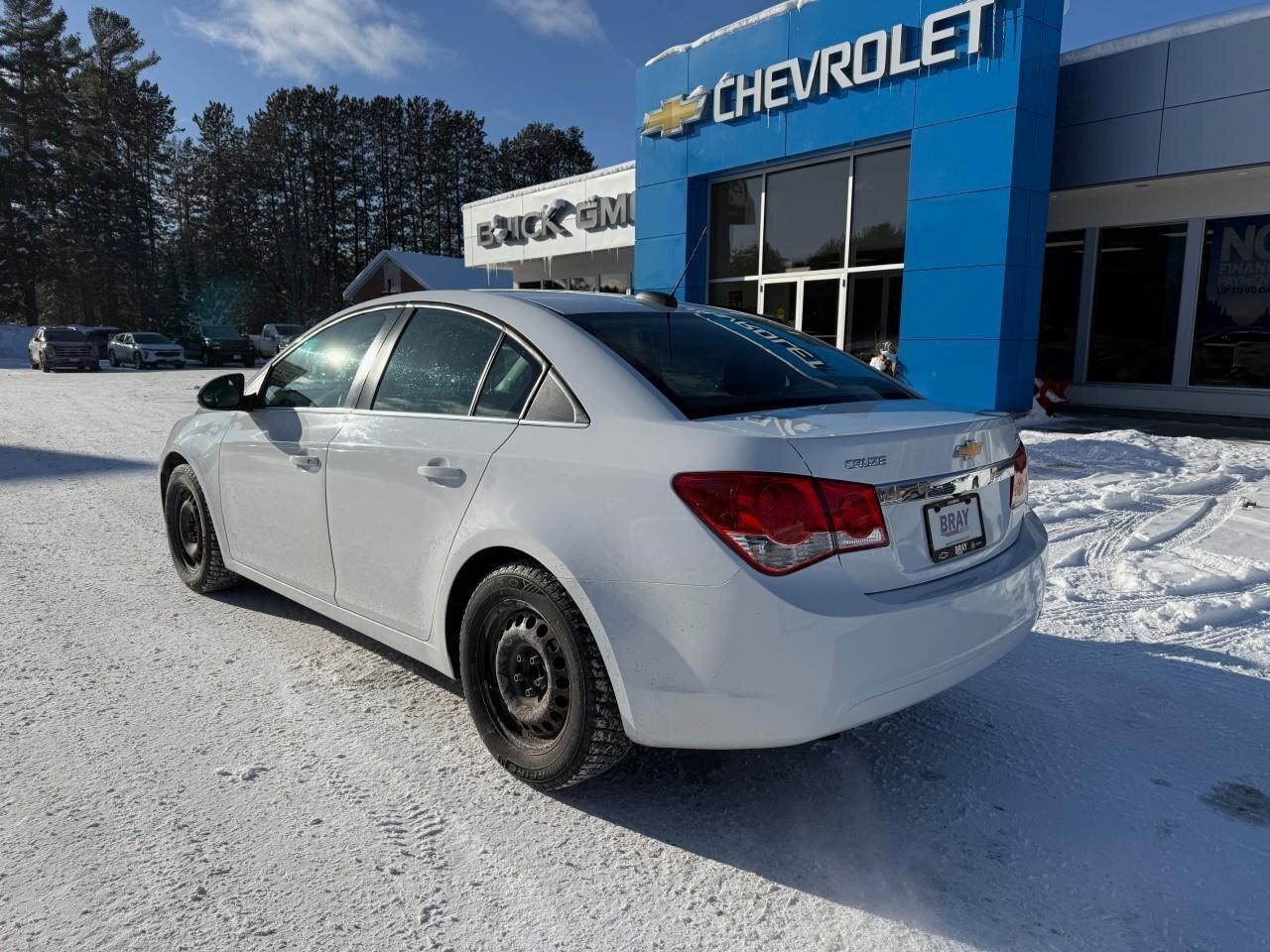 2016 Chevrolet Cruze LT   SPORT INSPIRED CONFIDENCE, ALL WEATHER MATS, Photo