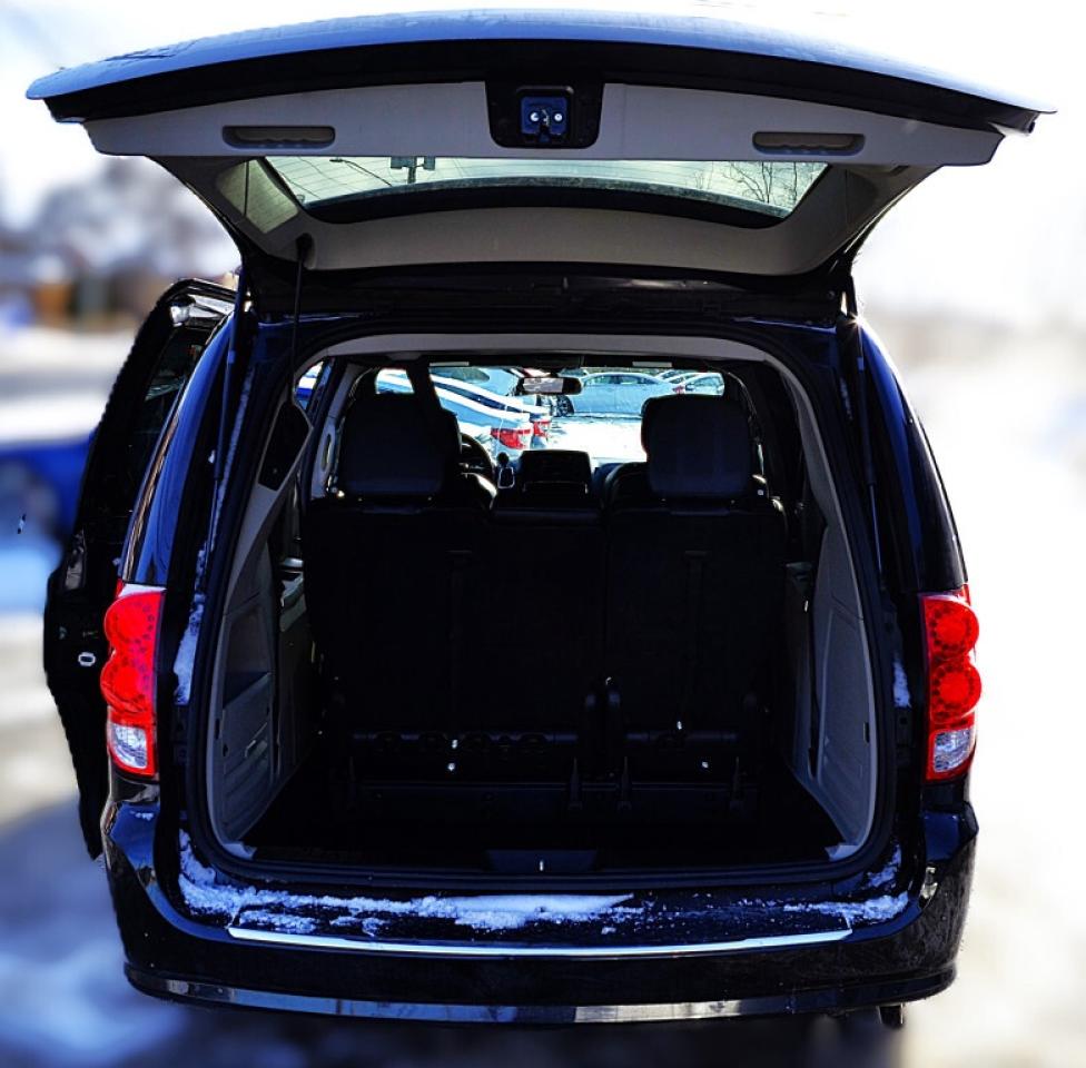 2017 Dodge Grand Caravan 4dr Wagon SXT Premium Plus Photo