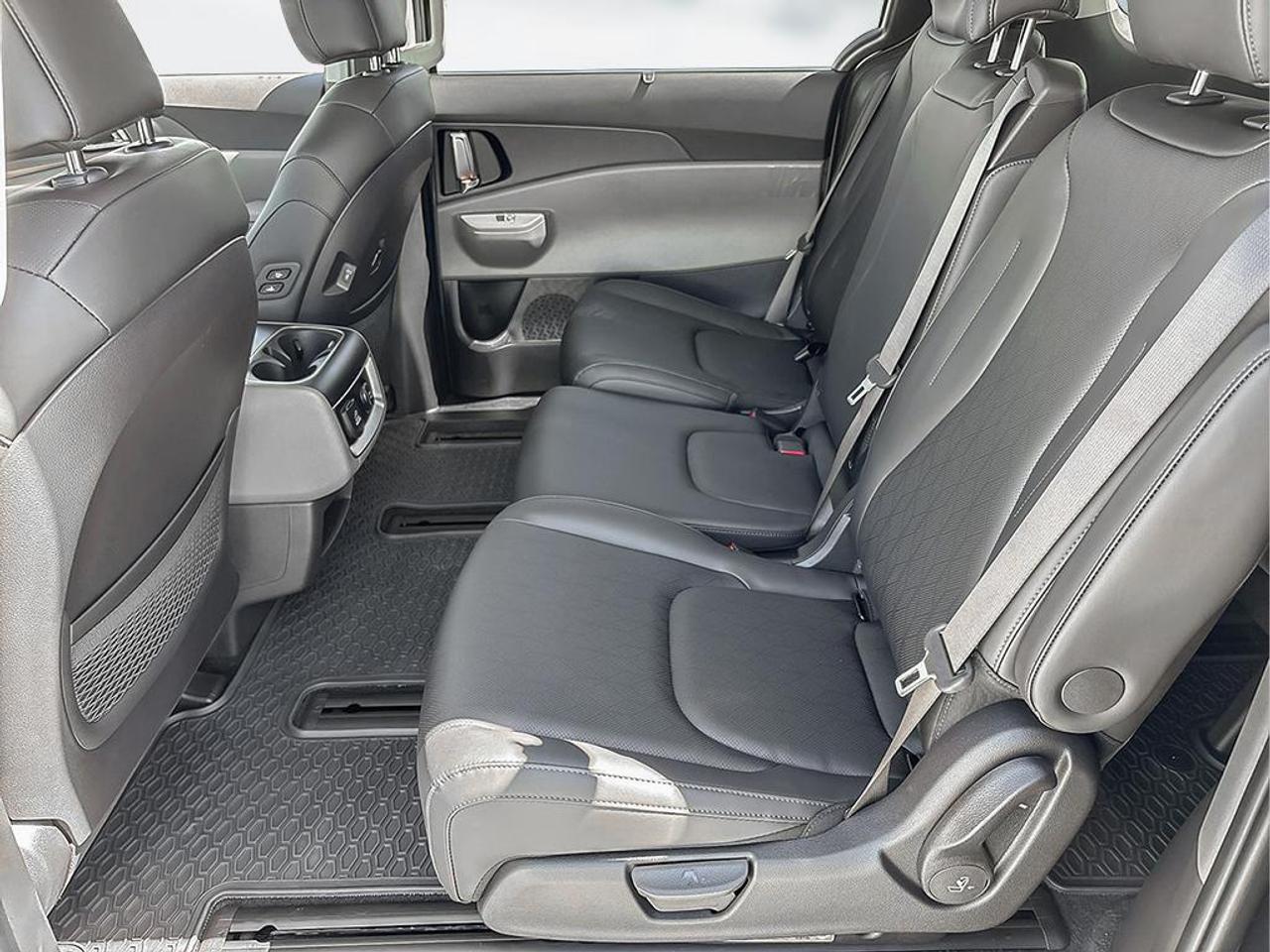 2026 Kia Carnival EX Photo