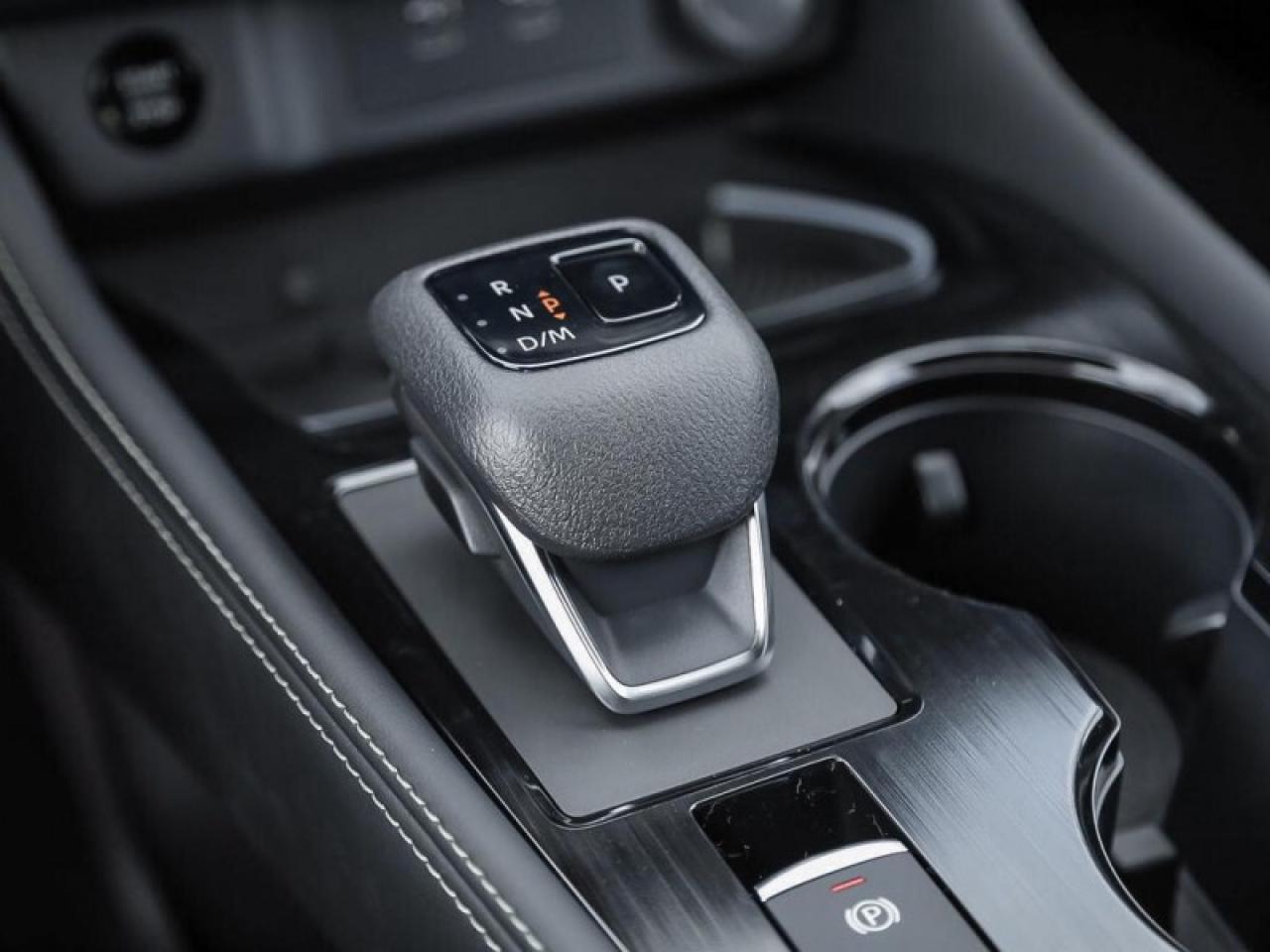 2026 Nissan Rogue Platinum Photo