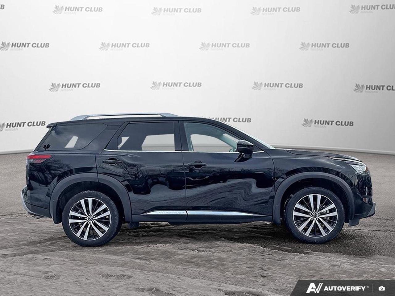 2025 Nissan Pathfinder Platinum   Navigation   Moonroof   Leather Seats Photo