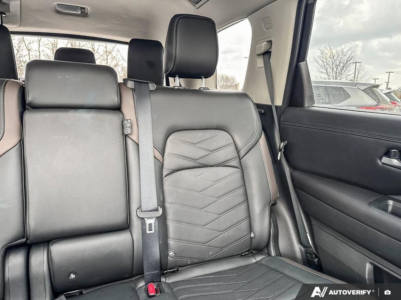 2025 Nissan Pathfinder Platinum   Navigation   Moonroof   Leather Seats Photo