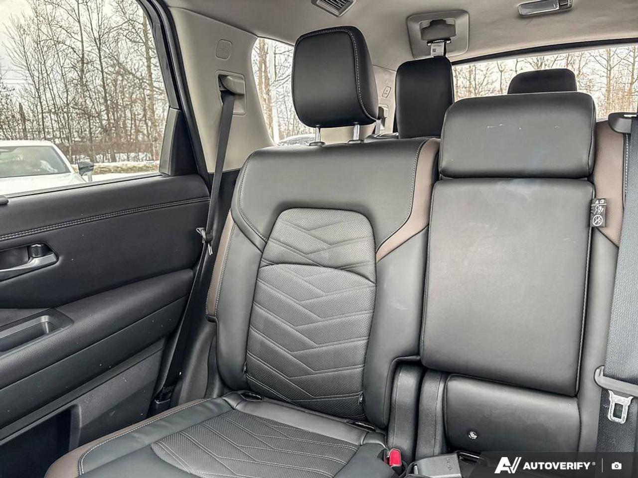 2025 Nissan Pathfinder Platinum   Navigation   Moonroof   Leather Seats Photo