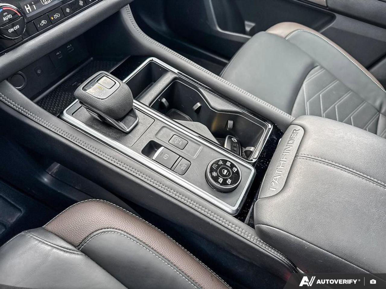 2025 Nissan Pathfinder Platinum   Navigation   Moonroof   Leather Seats Photo