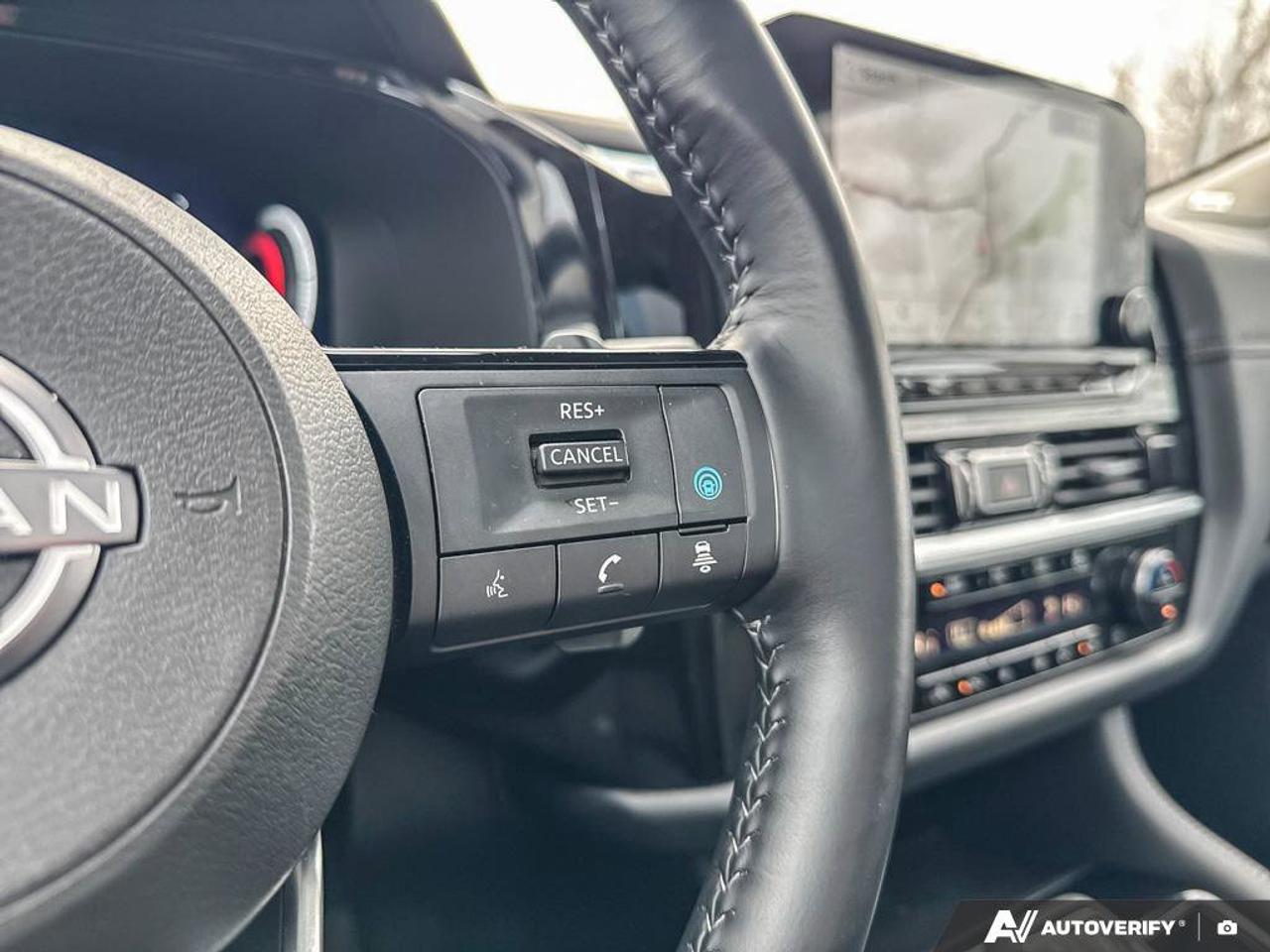 2025 Nissan Pathfinder Platinum   Navigation   Moonroof   Leather Seats Photo