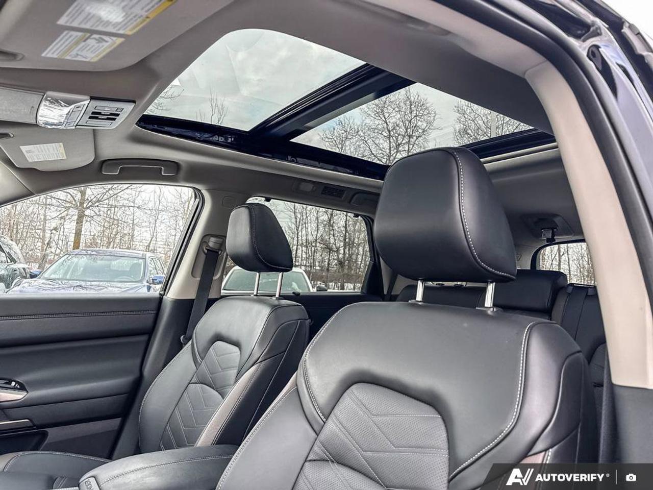 2025 Nissan Pathfinder Platinum   Navigation   Moonroof   Leather Seats Photo