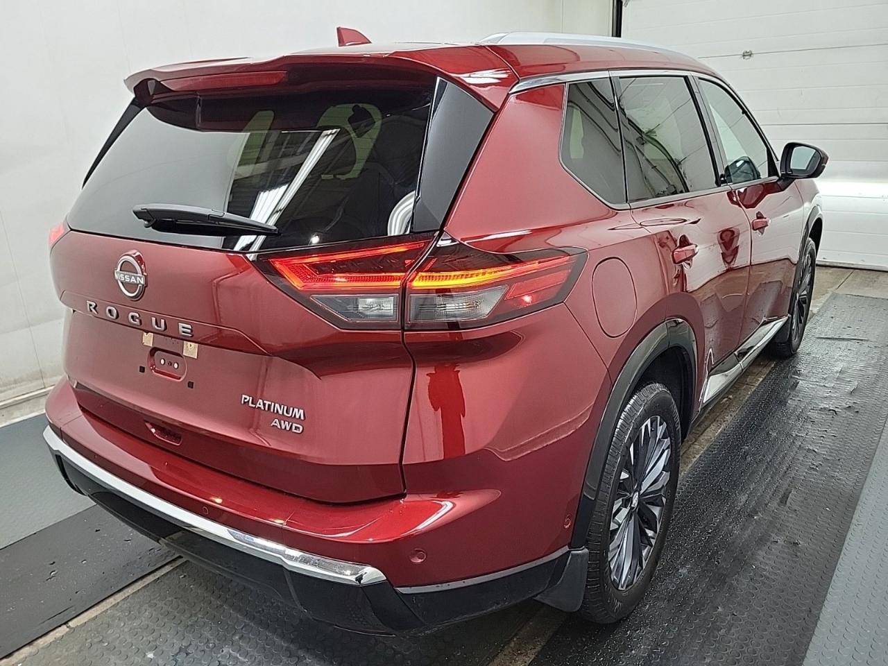 2025 Nissan Rogue Platinum Photo