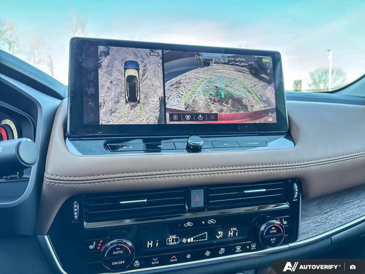 2025 Nissan Rogue Platinum   Navigation   Moonroof   Leather Seats Photo