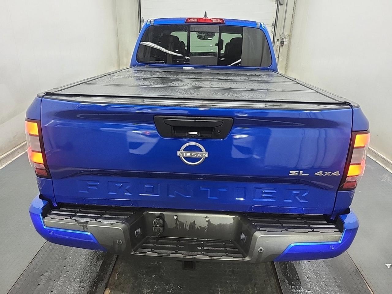 2024 Nissan Frontier SL Photo3