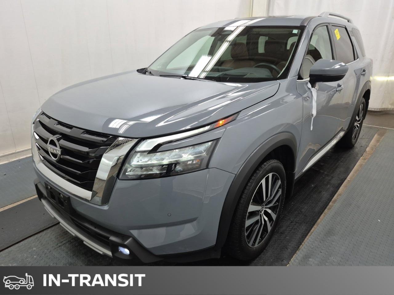 2025 Nissan Pathfinder Platinum Photo0