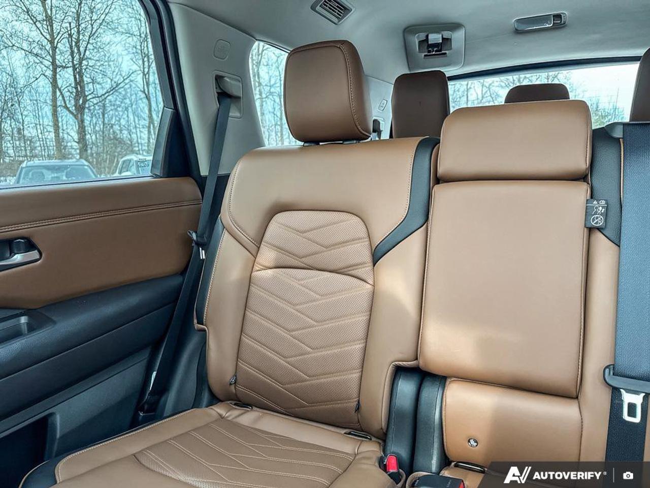 2025 Nissan Pathfinder Platinum   Navigation   Moonroof   Leather Seats Photo
