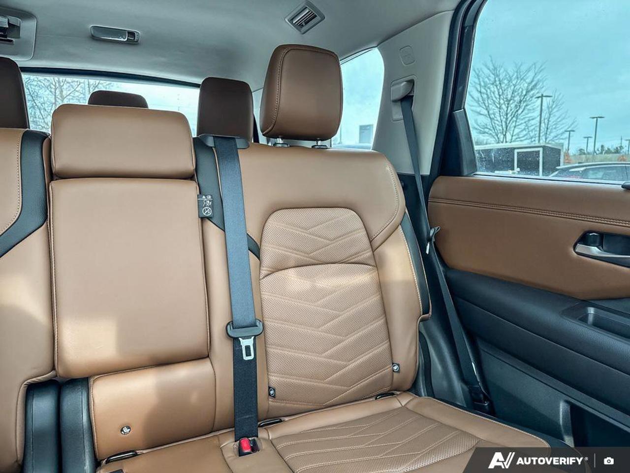 2025 Nissan Pathfinder Platinum   Navigation   Moonroof   Leather Seats Photo