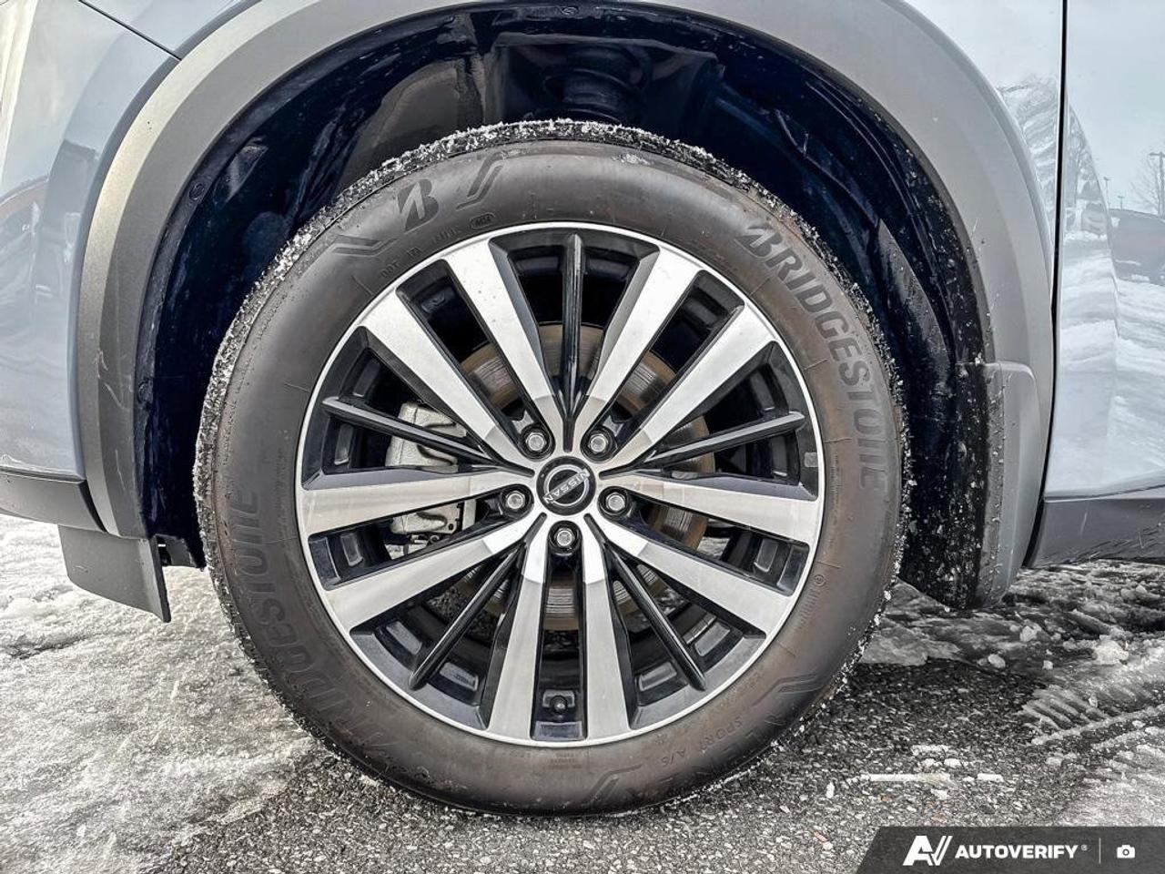 2025 Nissan Pathfinder Platinum   Navigation   Moonroof   Leather Seats Photo