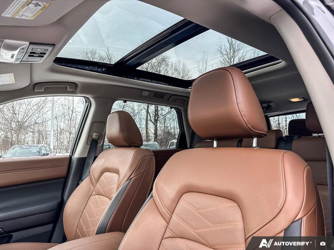 2025 Nissan Pathfinder Platinum   Navigation   Moonroof   Leather Seats Photo