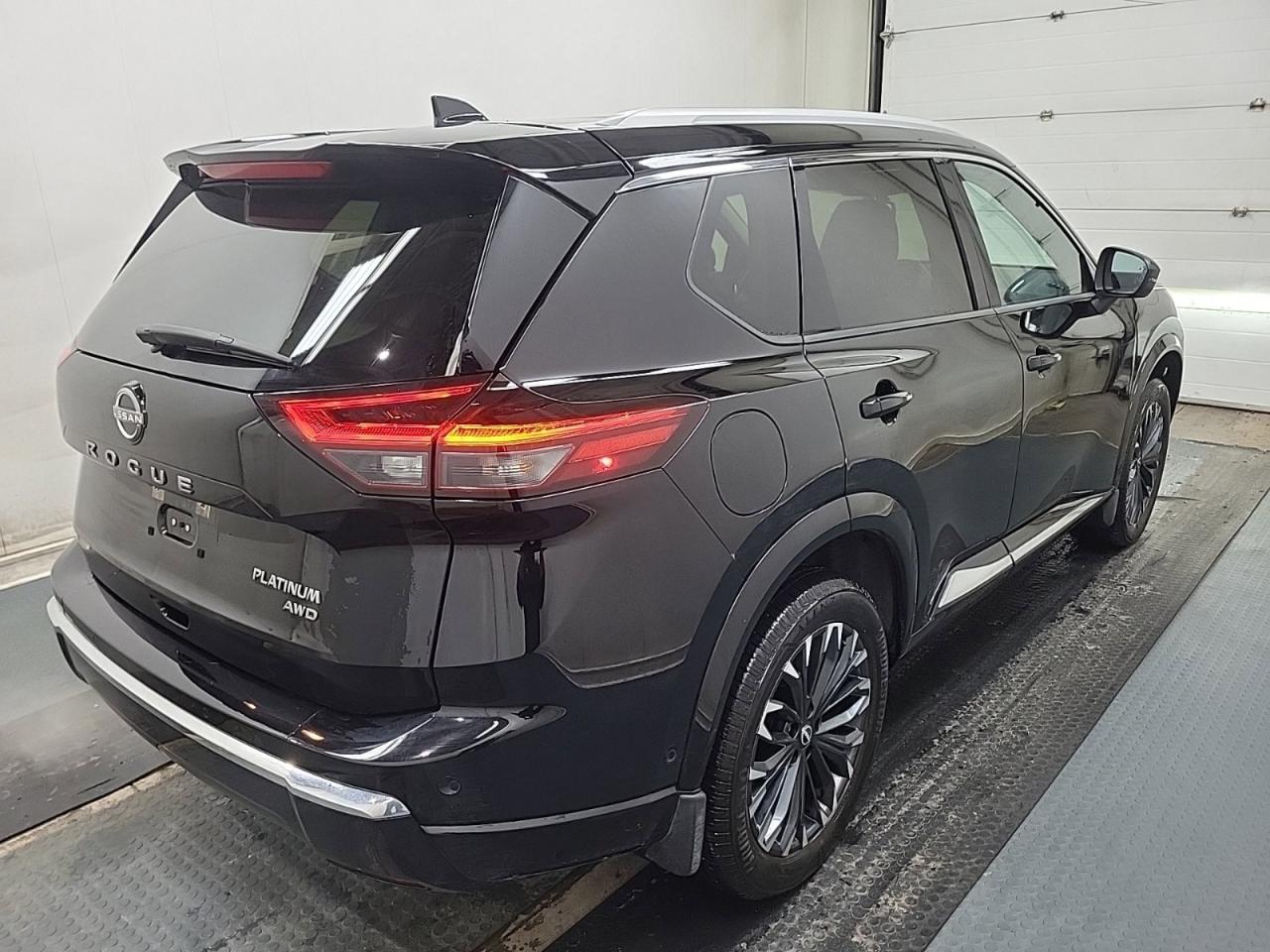 2024 Nissan Rogue Platinum Photo