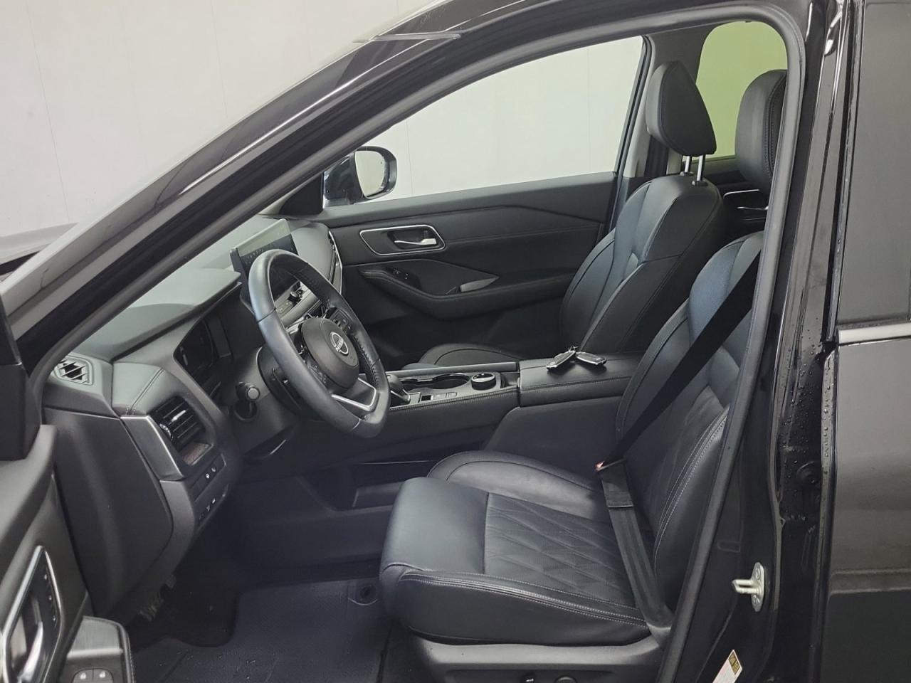 2024 Nissan Rogue Platinum Photo