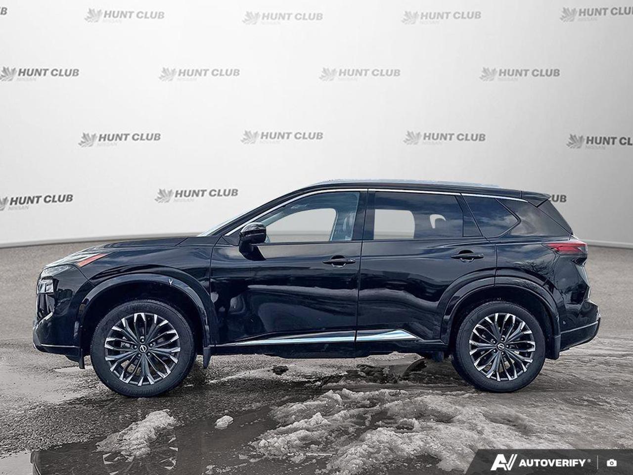 2024 Nissan Rogue Platinum Photo