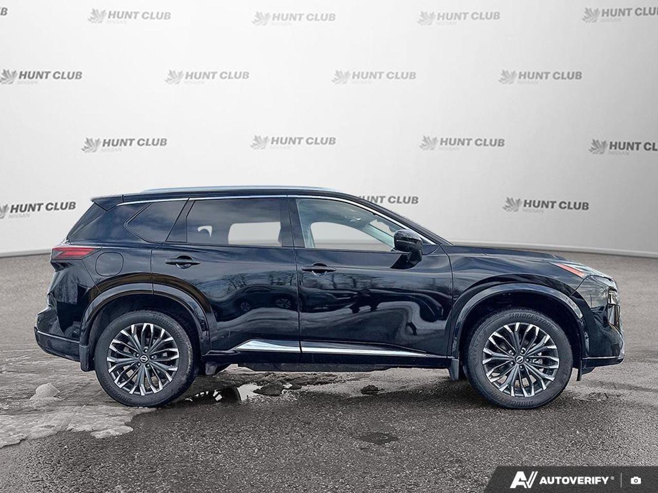 2024 Nissan Rogue Platinum Photo