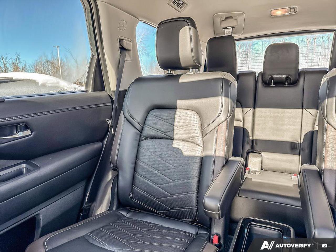 2025 Nissan Pathfinder Platinum   Navigation   Moonroof   Leather Seats Photo