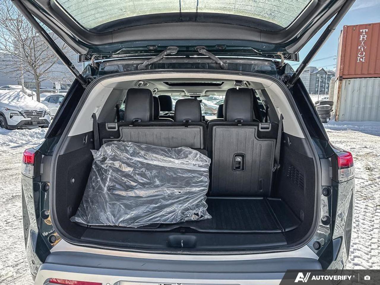 2025 Nissan Pathfinder Platinum   Navigation   Moonroof   Leather Seats Photo