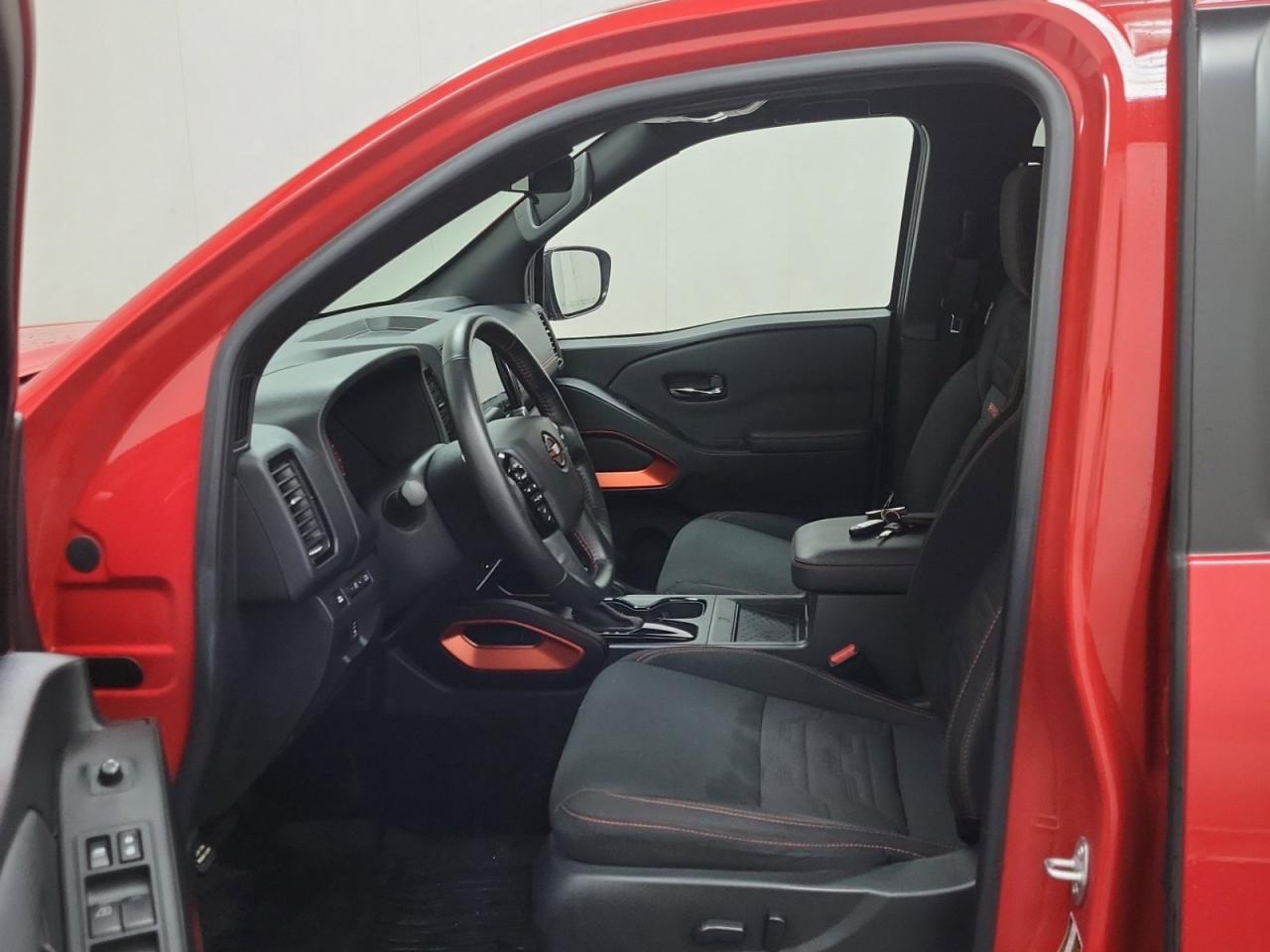 2024 Nissan Frontier  Photo