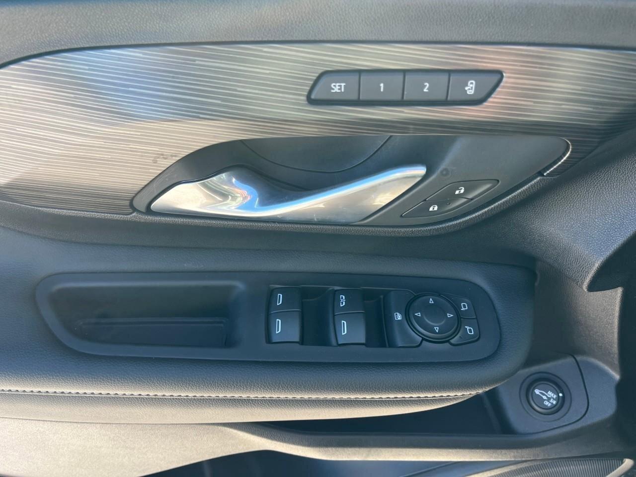 2024 GMC Terrain AWD 4DR SLT Photo