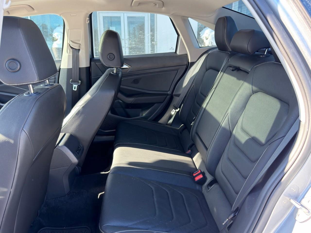 2023 Volkswagen Jetta HighlineONE-OWNER, ACCIDENT-FREE, HTD + CLD SEATS, Photo