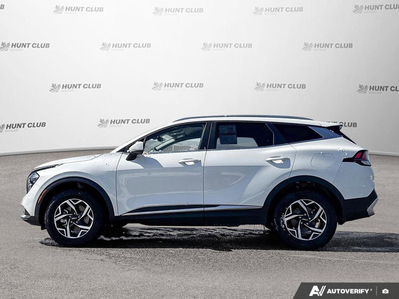 2023 Kia Sportage LX Photo