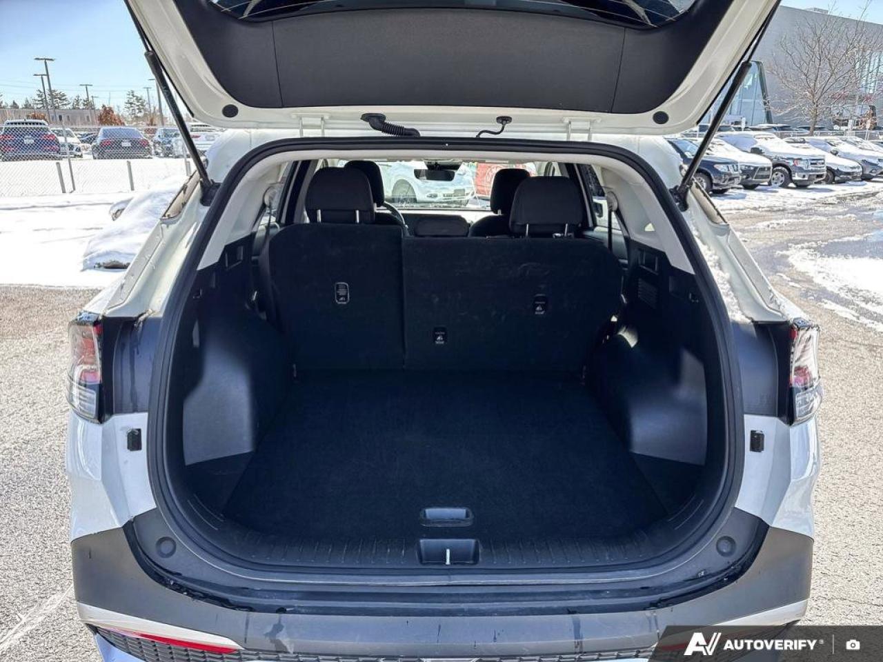 2023 Kia Sportage LX Photo