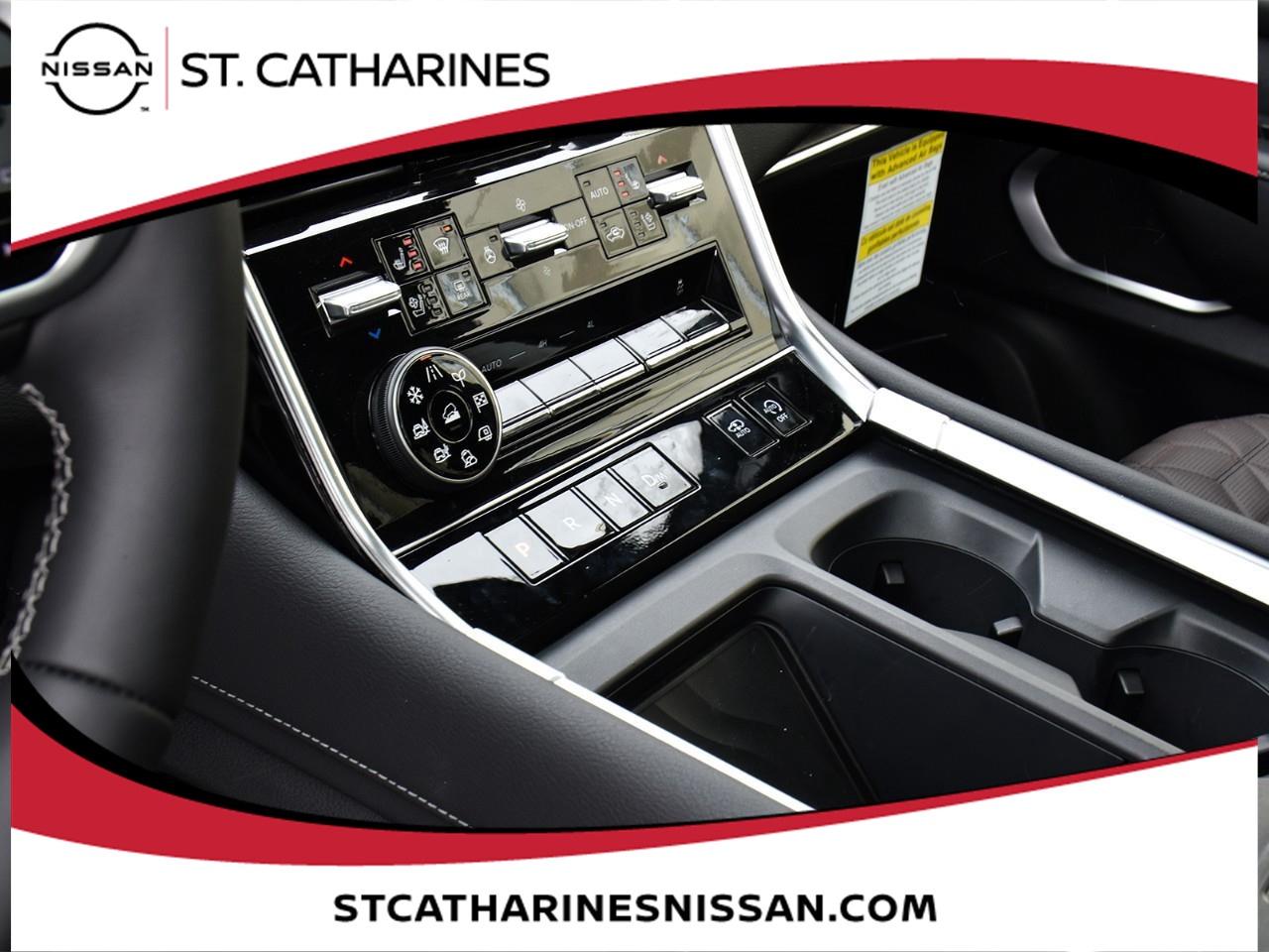 2021 Ford Expedition Limited  Photo