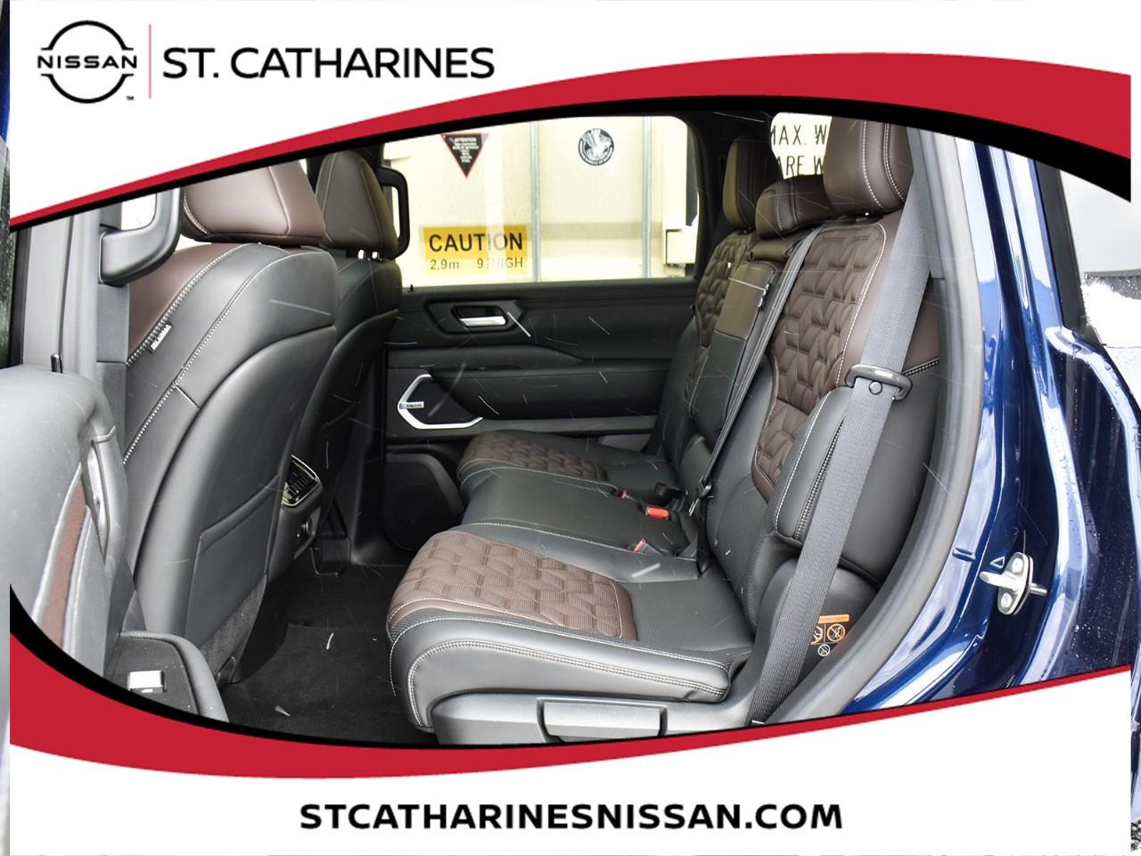 2021 Ford Expedition Limited  Photo