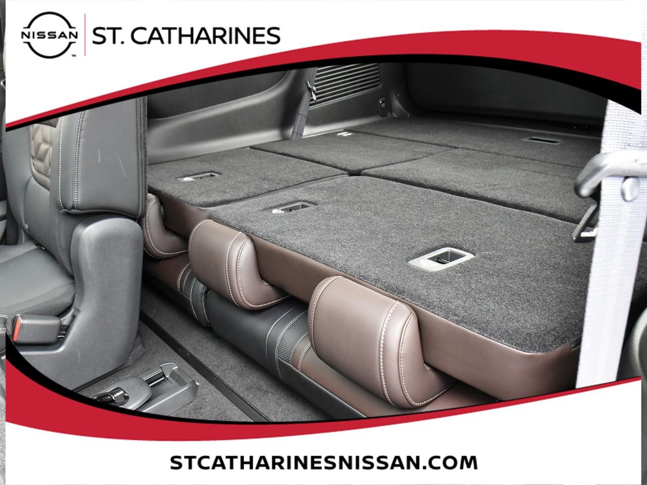 2021 Ford Expedition Limited  Photo