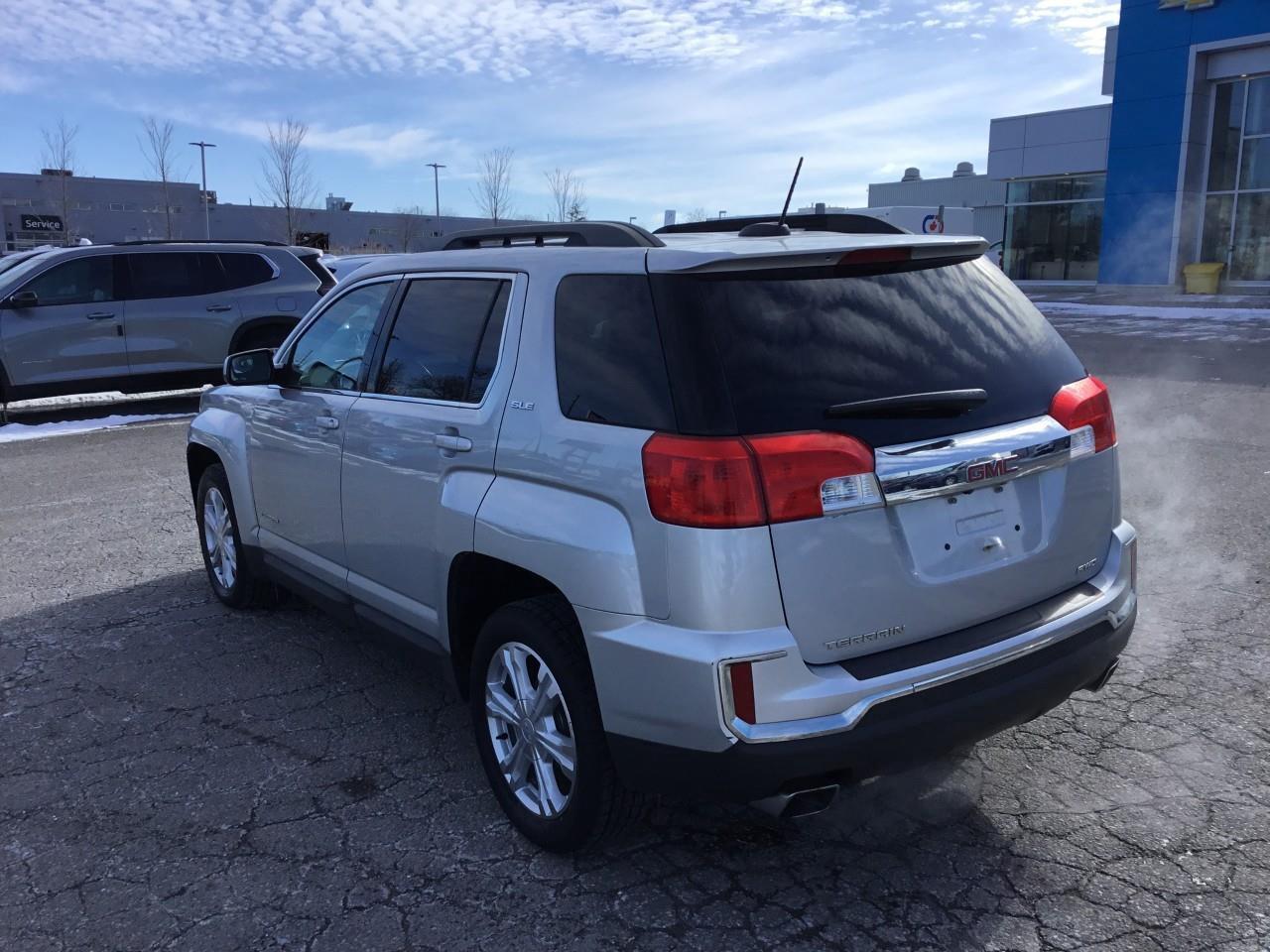 2017 GMC Terrain SLE-2 Photo2